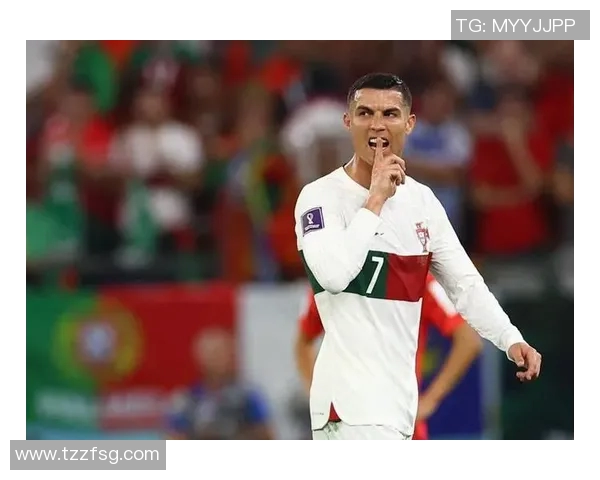 足球明星转场手势动作解析及其在球迷心中的象征意义探讨 足球明星转场手势动作解析及其在球迷心中的象征意义探讨