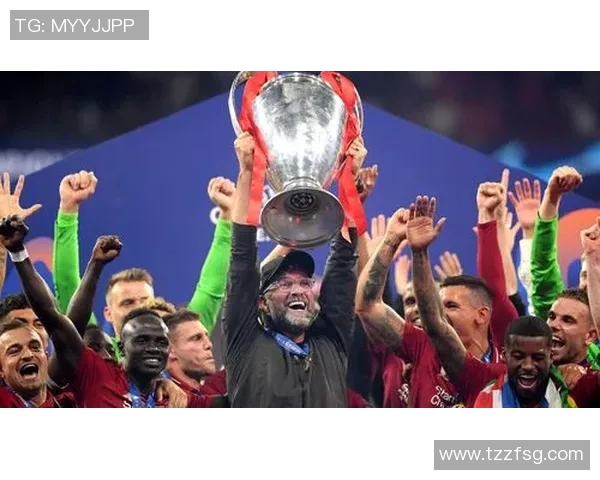 英格兰中学生足球明星崭露头角展现青春风采与竞技精神 英格兰中学生足球明星崭露头角展现青春风采与竞技精神