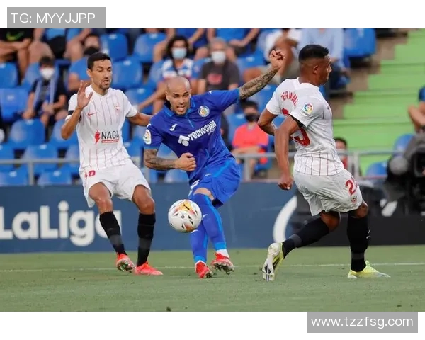 足球明星观看比赛的最佳途径与平台推荐解析 足球明星观看比赛的最佳途径与平台推荐解析